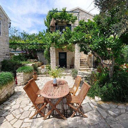 Adamantia Hotel Gaios Bagian luar foto