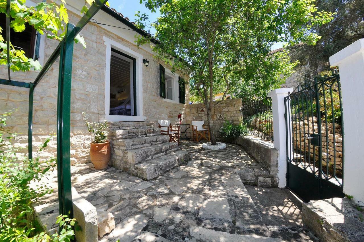 Adamantia Hotel Gaios Bagian luar foto