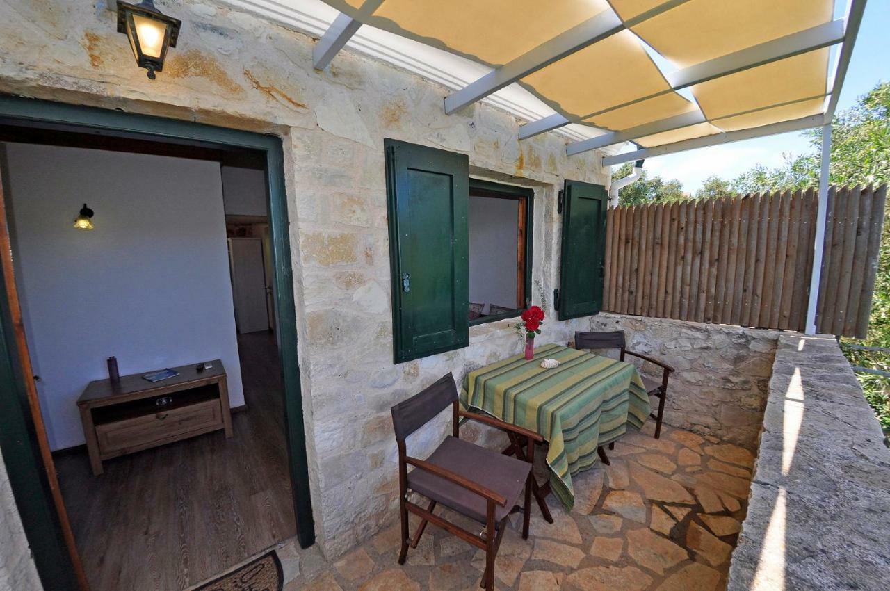Adamantia Hotel Gaios Bagian luar foto