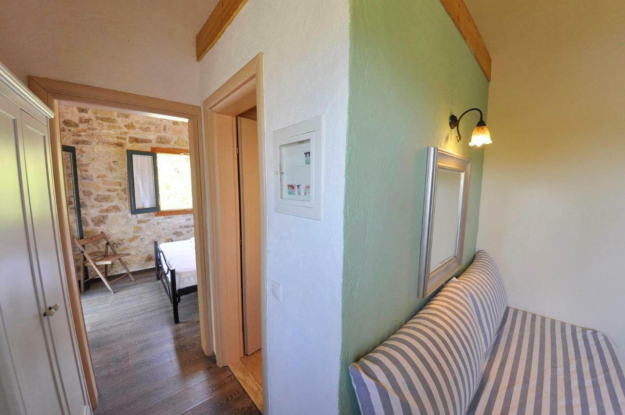 Adamantia Hotel Gaios Bagian luar foto