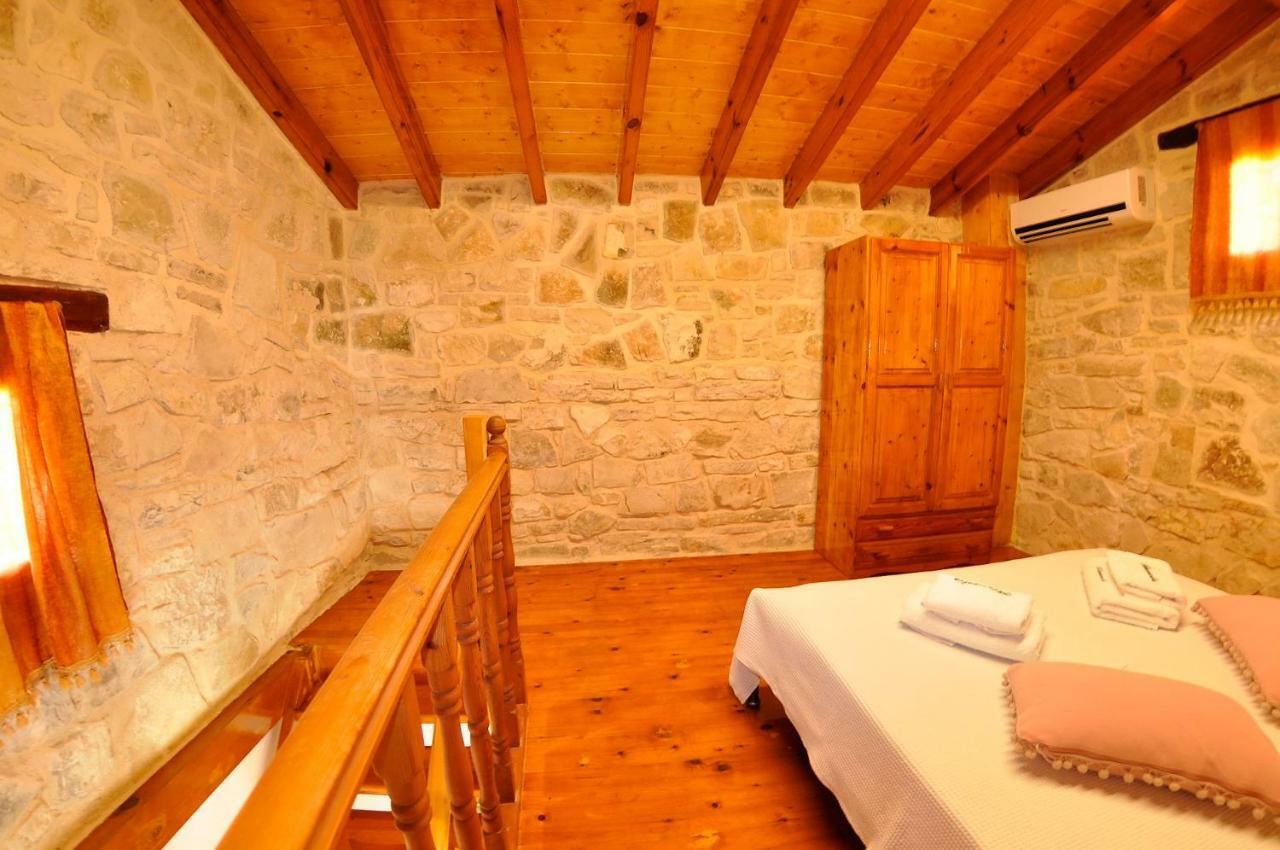 Adamantia Hotel Gaios Bagian luar foto