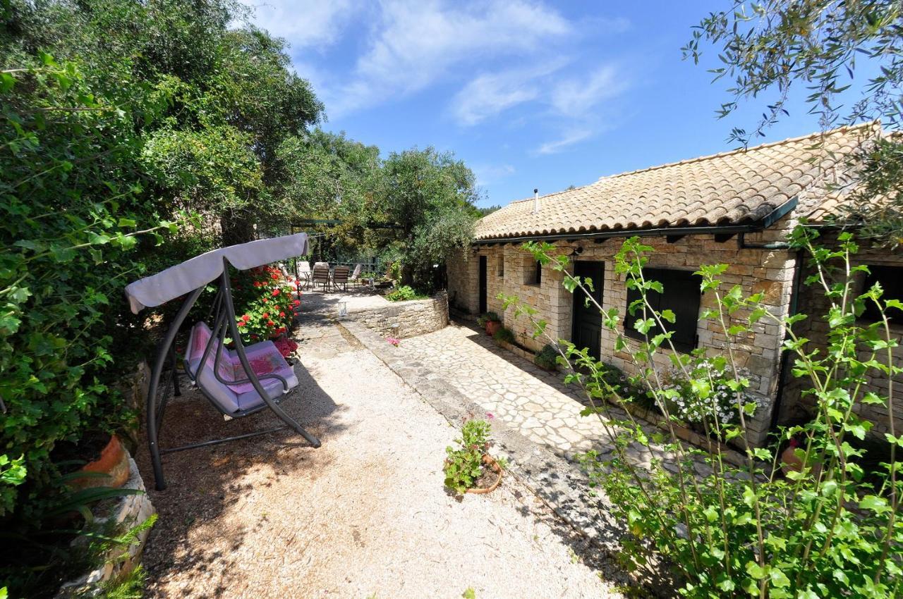 Adamantia Hotel Gaios Bagian luar foto